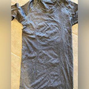 LULULEMON long sleeve